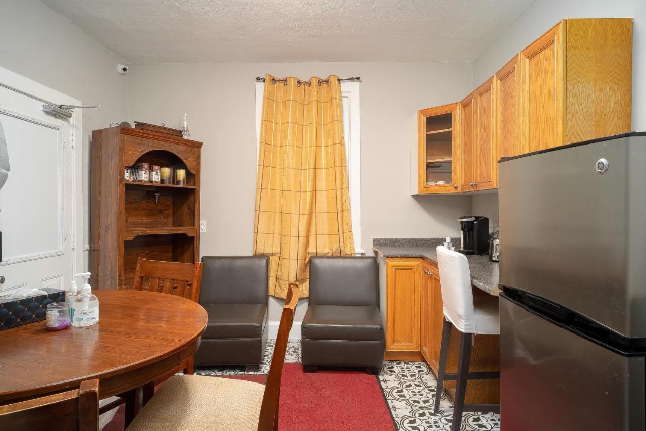 Private Room #1 Downtown Оттава Экстерьер фото